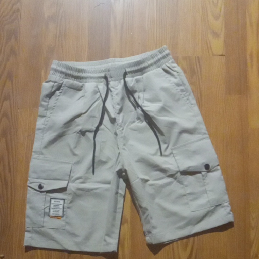 Men's Tan Cargo Shorts